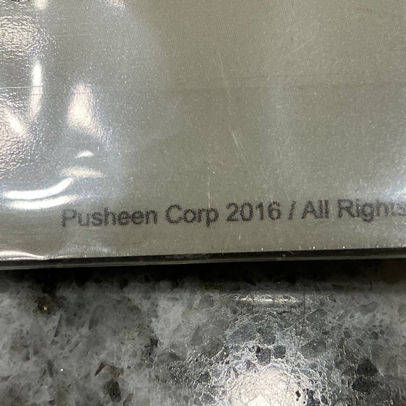 New in Package PUSHEEN Coffee pin from 2017 + Key Chain from 2016 - Picture 5 of 6